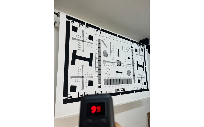 電動投影幕布型測試圖卡 4X 8X規(guī)格 一鍵升降 多卡切換 快捷方便